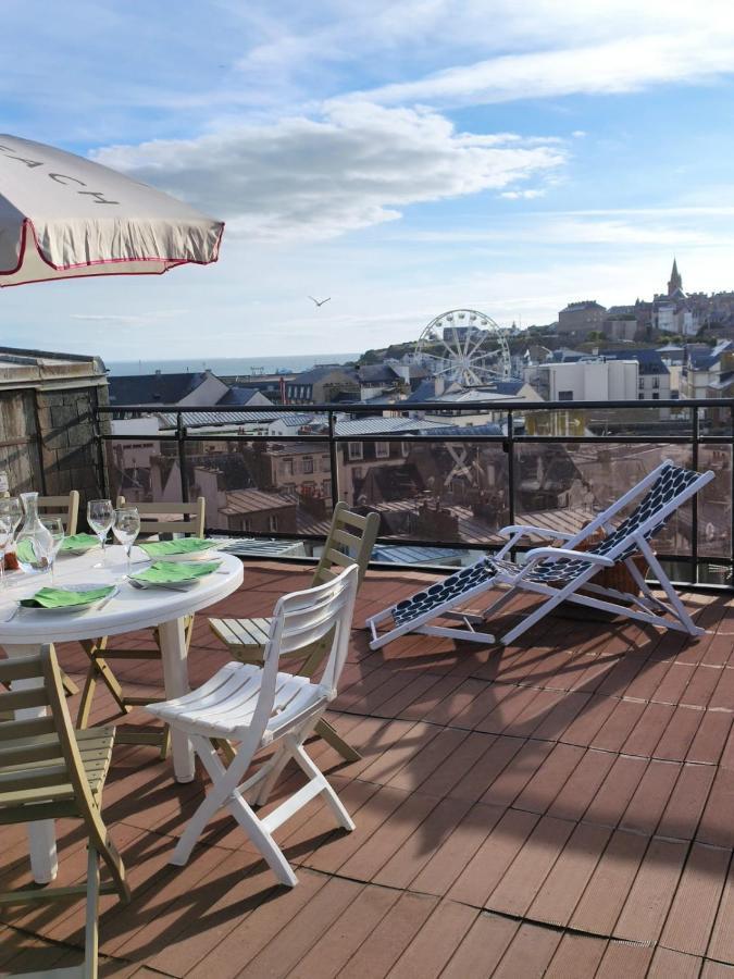 Appartamento Le Balcon Des Vents Granville Esterno foto